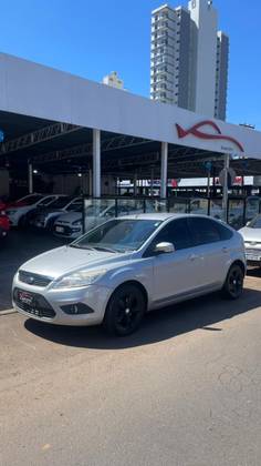 FORD FOCUS 2.0 GLX 16V GASOLINA 4P MANUAL